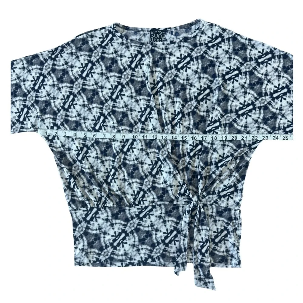 Clara Sun Woo Textured Side‎ Tie Top Circle Emblem Travel Fabric Size Small $125